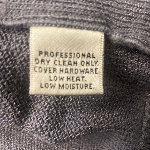 St. John Collection Knit Crop Jacket, Size 4 Color Light Purplish Blue - Picture 9 of 9